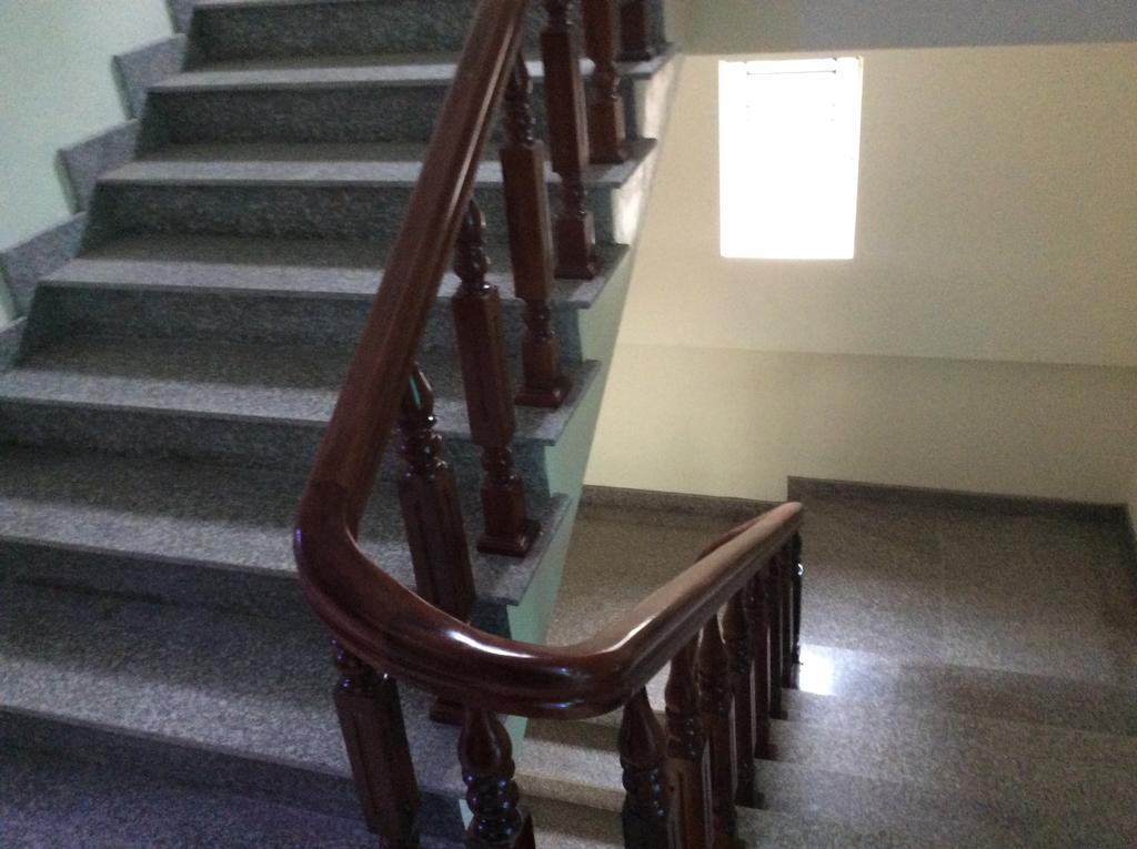 Phuong Nam Noi Bai Airport Hotel Ханой Экстерьер фото